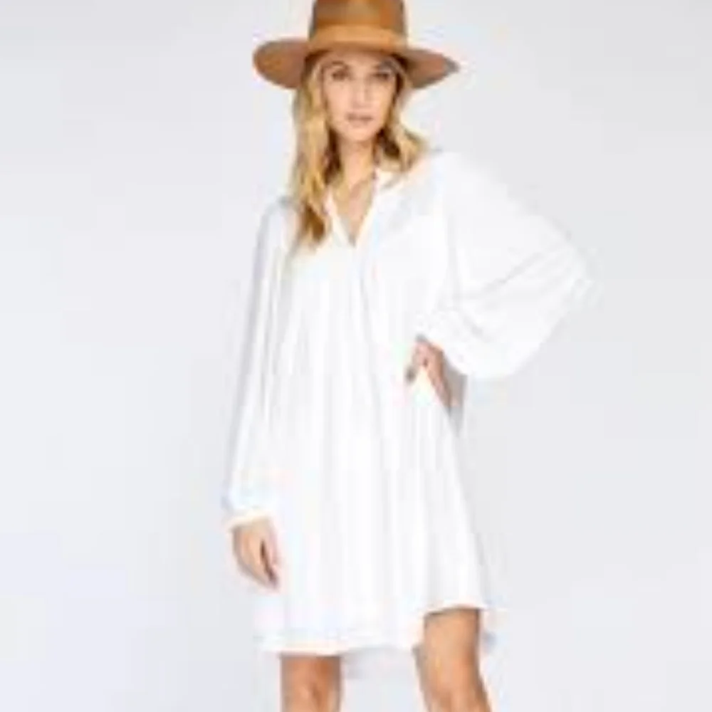 White dress - Picture 3 of 8